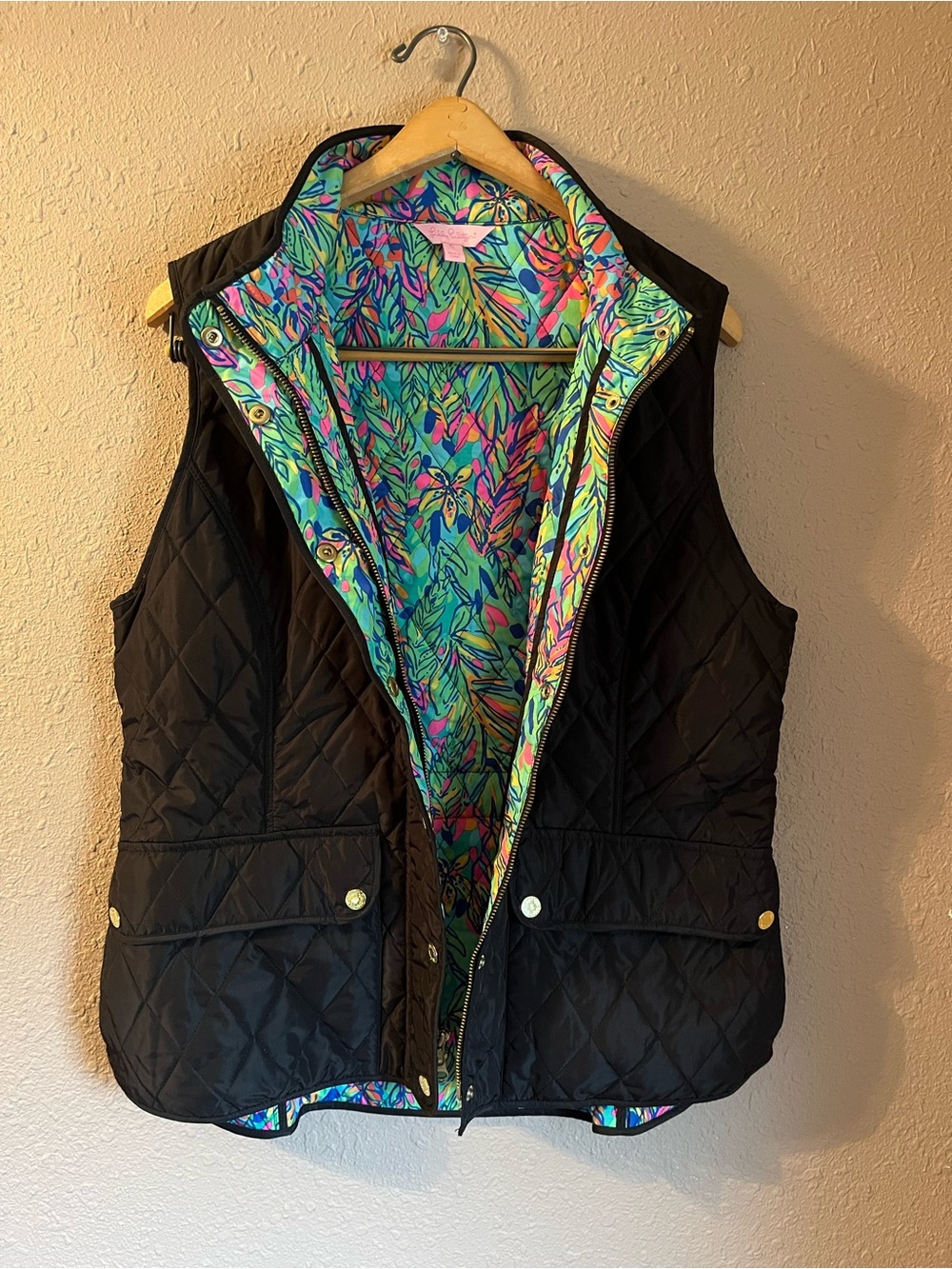 Lily Pulitzer Quilted Black Women's Vest with Colorful Printed Lining